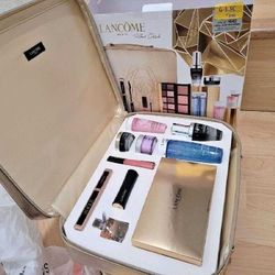 else order Begin Your Beauty Journey with Our Cosmetology School Makeup Kit!