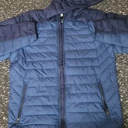 Columbia Men's Powder Lite II Hooded Jacket in blue. 
Dive deeper in 