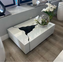 Mesa de centro lujosa