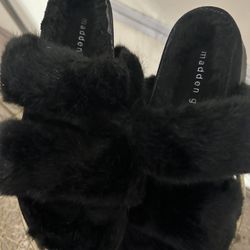 Madden Girl Fur Platform Slides Cute Sz8 NEW