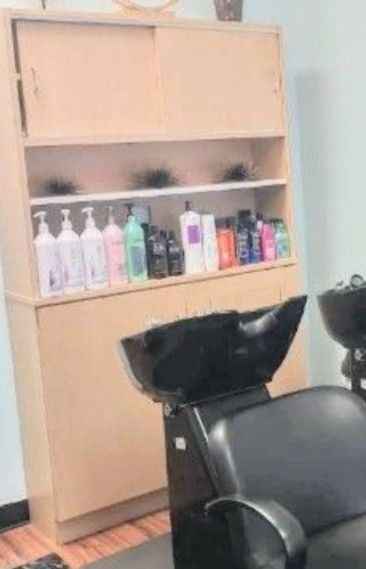 Shampoo Cabinet