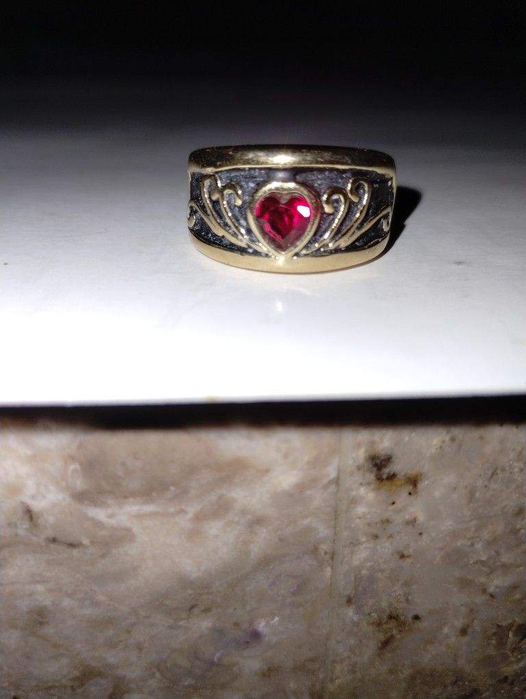 18 Karat Gold-plated Ring With Redstone