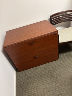 Beautiful Wooden Cabinet Great Condition 