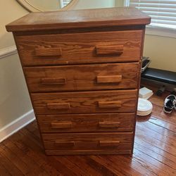 Dresser 