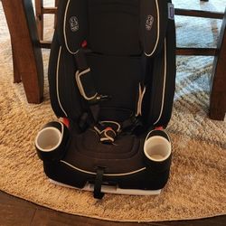 Graco Atlas 65 Carseat