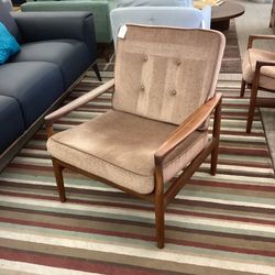 SKALMA  Mid Century Accent Chair (AS IS)