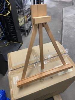 Wood Stand Ideal For Picture’s Or Painting’s