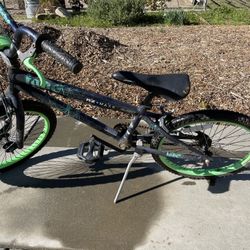 Fade BMX bike