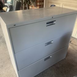 3-Drawer Metal Lateral File Cabinet – Locking – Heavy Duty