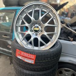 SET OF RIMS AND TIRES 18X8 5X114.3 FULLRUN 235/40/18