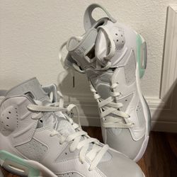 Women’s  Air Jordan Retro 6 Mint-foam 