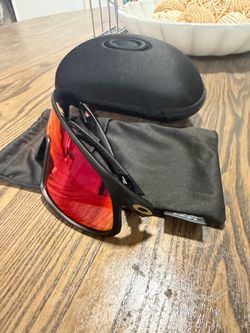 Oakley Glasses asking 180$ OBO