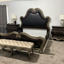 Haverty’s Angelina King Bedroom Set