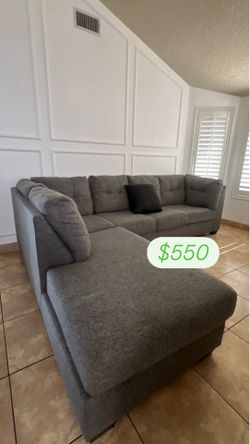 ✨Like new ✨Couches