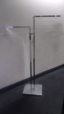 Rakas para colgar la ropa de venta $15