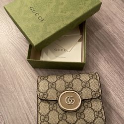 Authentic Gucci Trifold Coin & Bill Wallet 