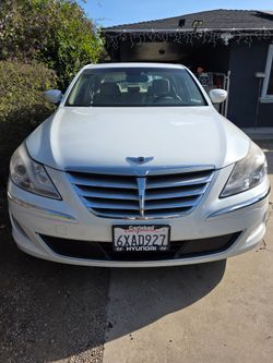 2012 Hyundai Genesis