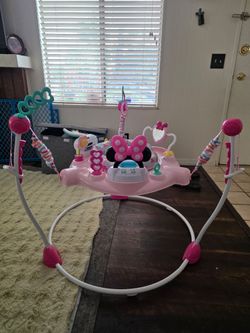 Minnie Mouse Activity Center