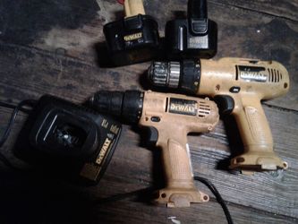 2 12 v DeWalt drills 2 batteries and charger batteries no good drills work great battery is no good