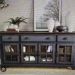 Accent Console