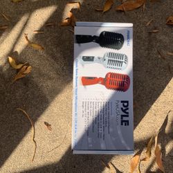 Pyle Red Classic Style Microphone 