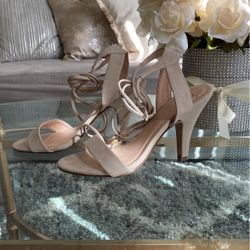 Cream Color Lace-up Heels Size8