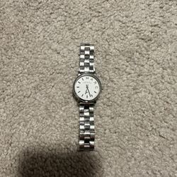 Marc Jacobs Women's silver watch - $50 (Creve Coeur)