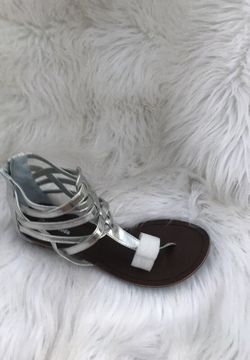 Silver sandals . size 7 1/2