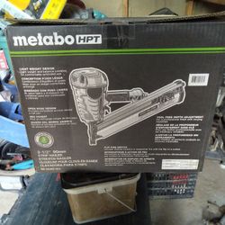 New Metabo Hpt 30 Degree Framing 3-1/2" Strip Nailer