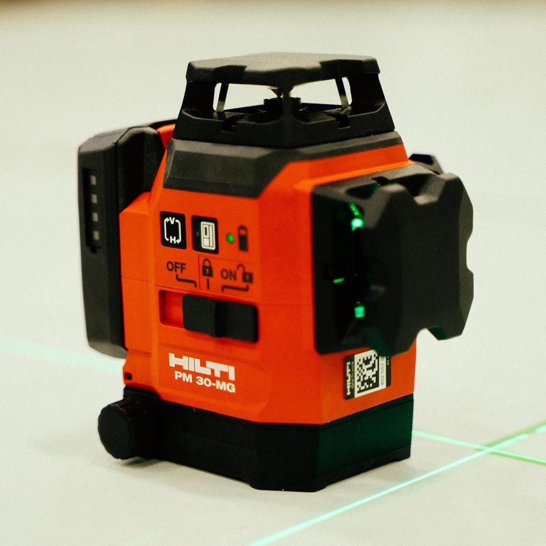 Hilti PM 30-MG NEW Multi-line laser with 3 green 360° lines for plumbing, leveling, aligning and squaring