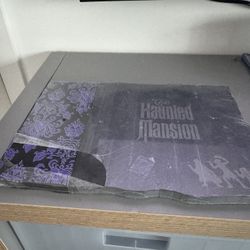 Cheese Board - The Haunted Mansion by Disney