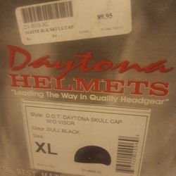 D.O.T. Daytona Skull Cap W/O Visor
