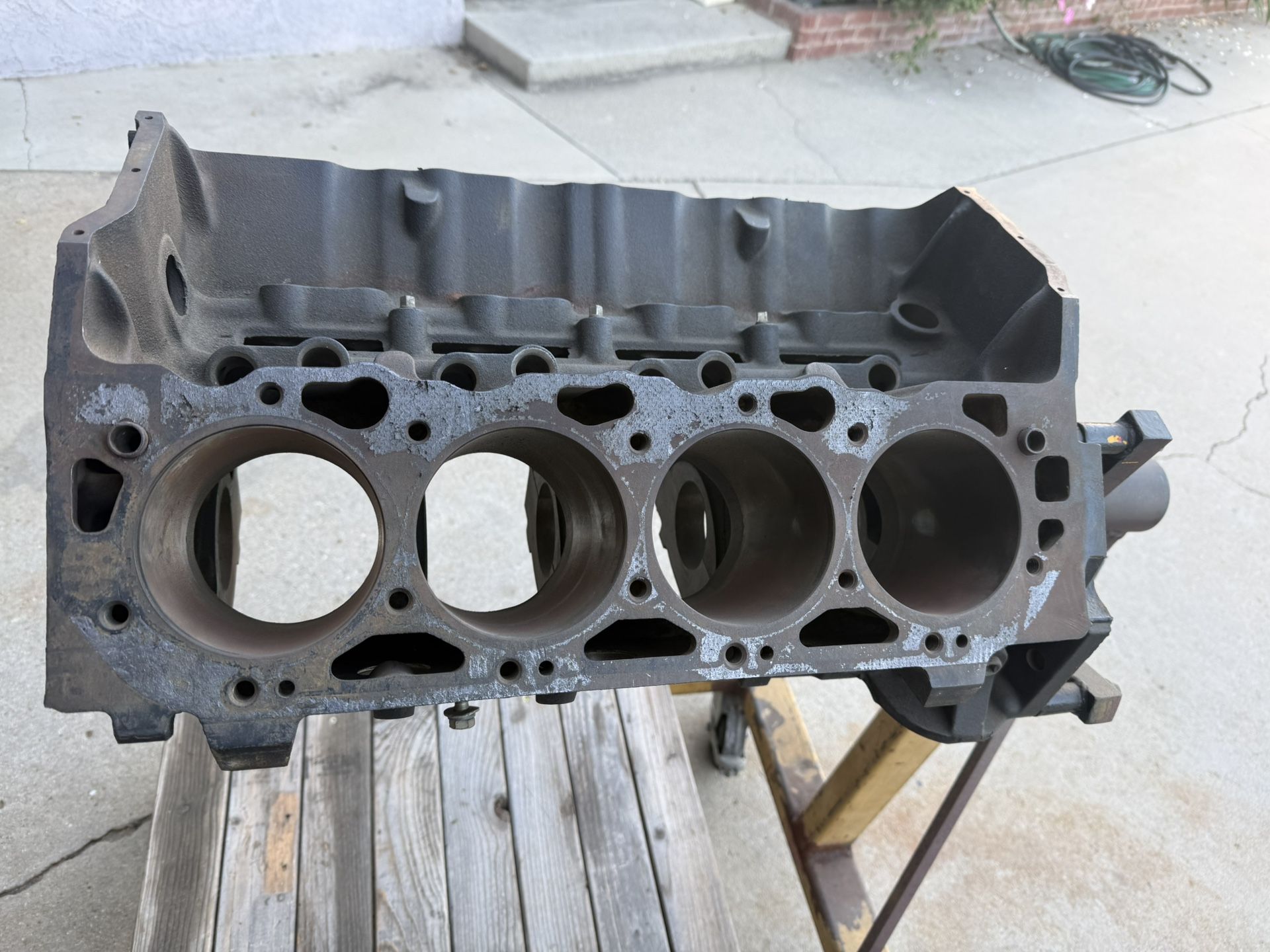 454 Big Block Chevy One Piece Rear Main for Sale in Downey, CA - OfferUp
