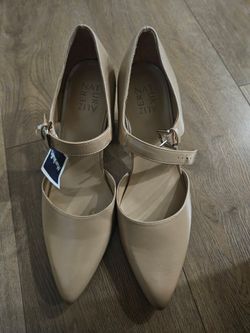 Naturalizer Mary Jane Heels Nude