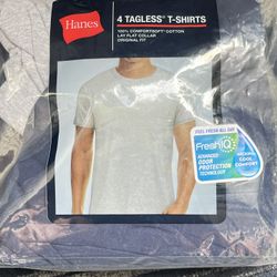 Hanes 4 Tagless T-Shirts Men’s Large