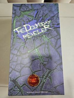 Hot toys
