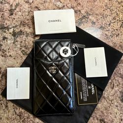 NWOT Chanel Matelasse Smartphone Case, Long Wallet