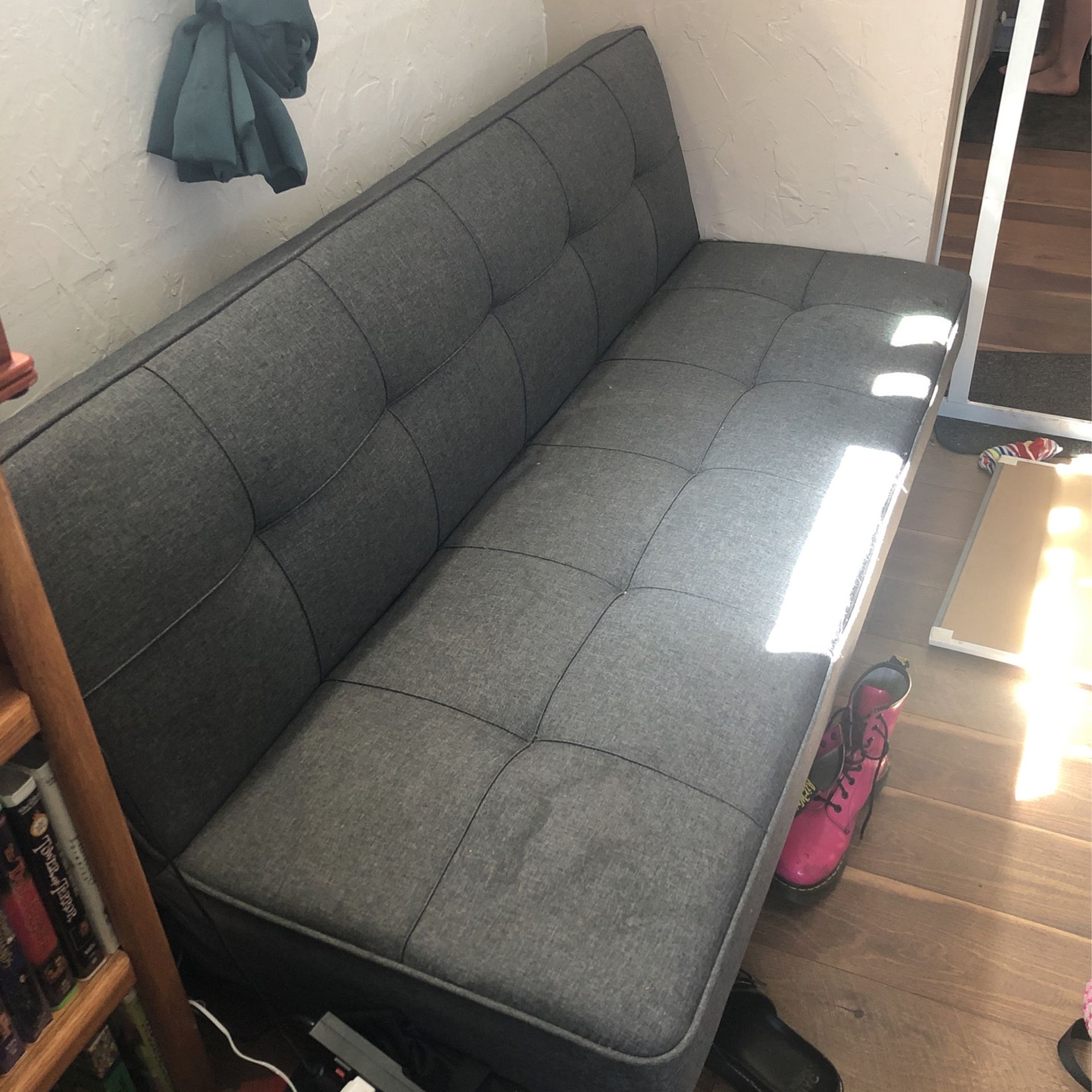 3 Setting Futon