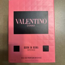 Valentino Donna “Born In Roma Intense”