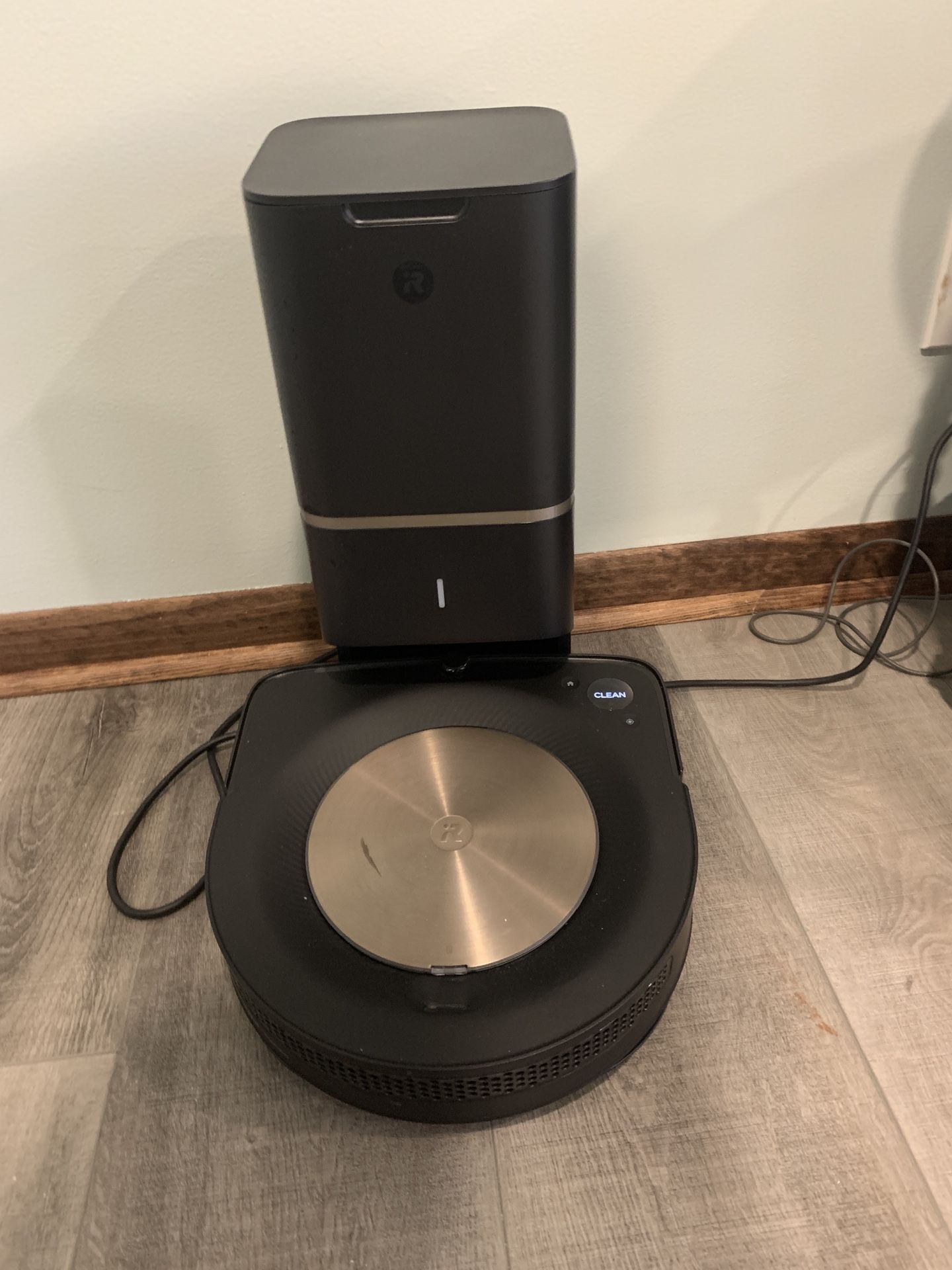 iRobot s9+ Roomba Vacuum