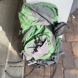 REI VENUS 70 Backpacking.