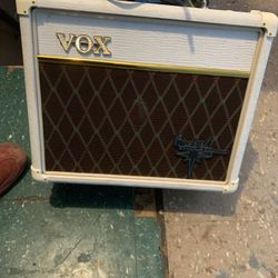 VOX AMP-BRIAN MAY SIGNATURE AMP