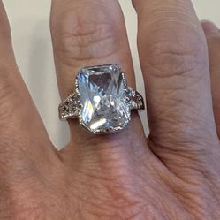 New CZ wedding ring size 8