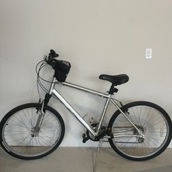 Marin Bike + 2-Bike Rack + Bike Pump