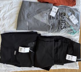 Brand new Figs Scrubs