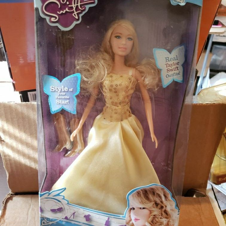 Taylor Swift doll red carpet ready