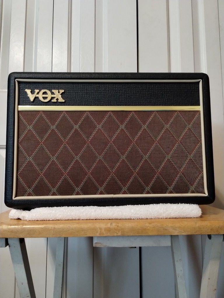 VOX Pathfinder 10 Amplifier 10 Watt. $50