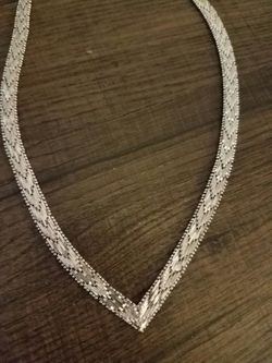 Necklace choker type