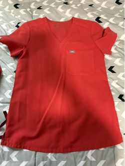FIGS Catarina Scrub Top XXS Grapefruit