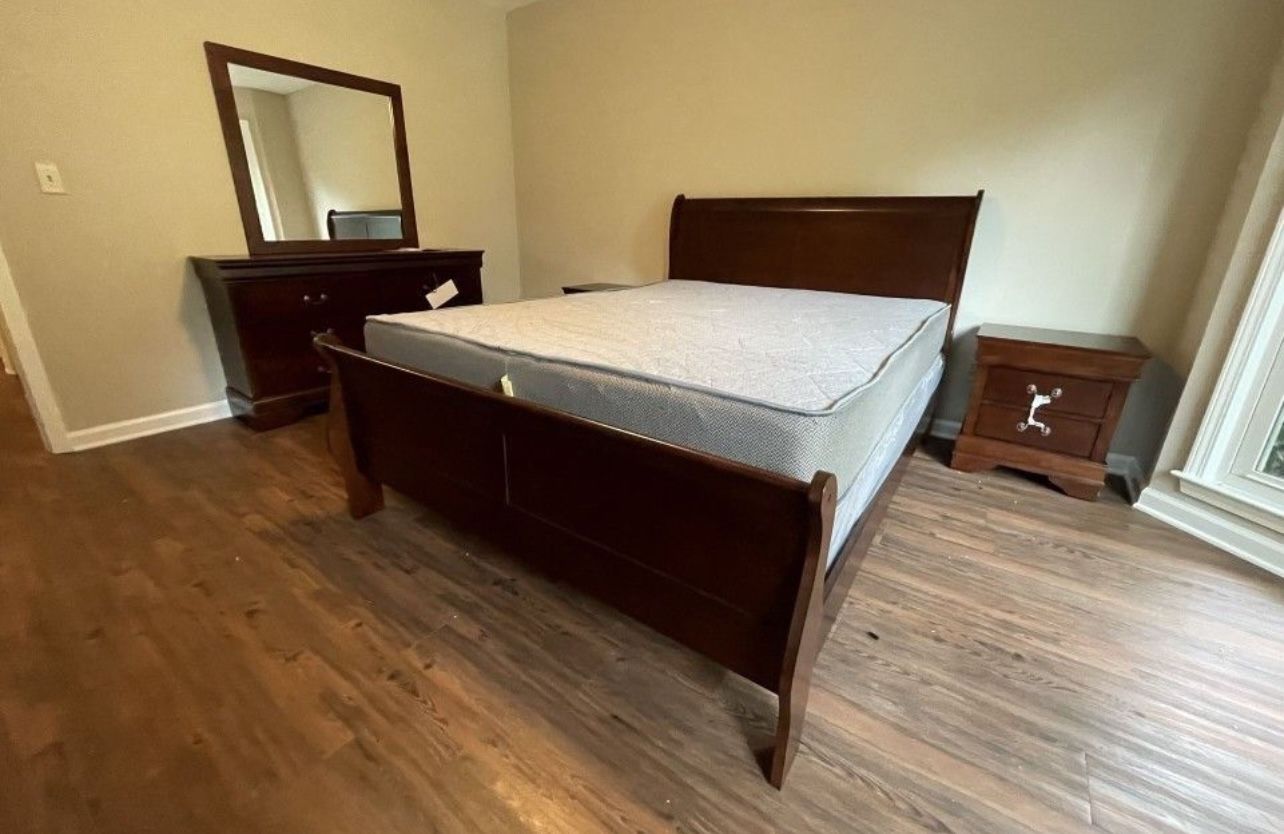 Free Mattress And Boxspring With Bedroom Set👏👏